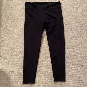 Women’s Fabletics Black Leggings Size XXL. In good condition. Lightly worn
